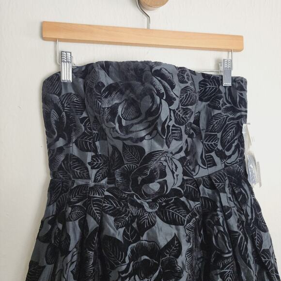 NEW Maeve Anthropologie Jonquil Black Floral Velvet Strapless Midi Dress - Picture 5 of 16
